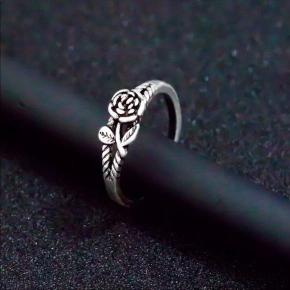 New Vintage Rose Flower Shape Women’s Ring - Picture 3 of 6